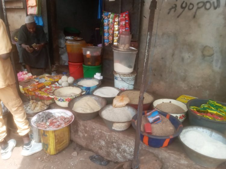 Les flambées des prix  sur les marchés inquiètent les femmes ménagères (témoignage) !!!