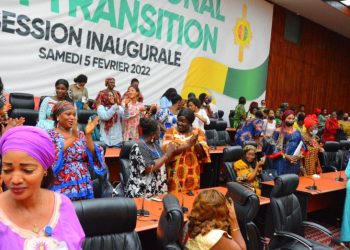 8 mars : le CNT vole au secours des veuves de l’administration parlementaire