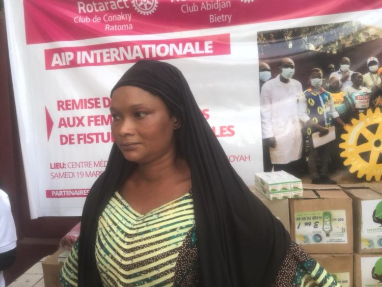 Santé : les Rotaracts clubs de Conakry et d&rsquo;Abidjan font un don de vivres et de produits cosmétiques aux  femmes souffrantes des fistules obstétricales !!!