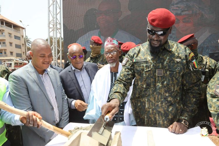 Infrastructures : Le Ministre Yaya Sow annonce la construction d’un terrain omnisports et d’un centre de formation des jeunes à Ratoma !!!