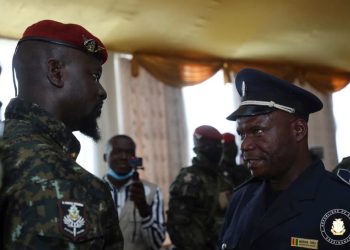 Le colonel Mamadi Doumbouya aux Gouverneurs : « récupérez les biens de l’État sans état d’âme à l’intérieur du pays » !!!