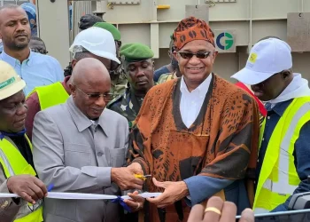 N’zérékoré : Le Ministre de l’Énergie, Abé Sylla prend un engagement : « c’est tout le pays qui aura l’électricité » !!!