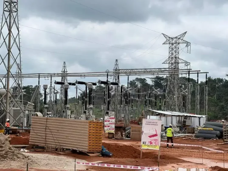 N’zérékoré : Le Ministre de l’Énergie, Abé Sylla prend un engagement : « c’est tout le pays qui aura l’électricité » !!!