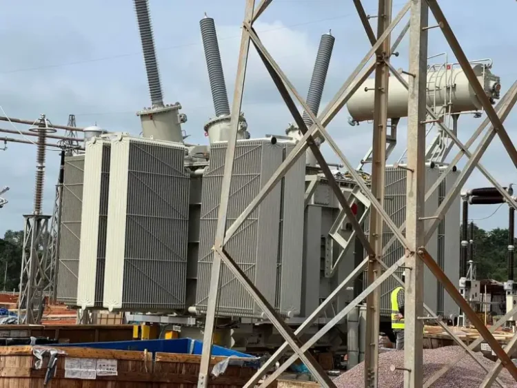 N’zérékoré : Le Ministre de l’Énergie, Abé Sylla prend un engagement : « c’est tout le pays qui aura l’électricité » !!!