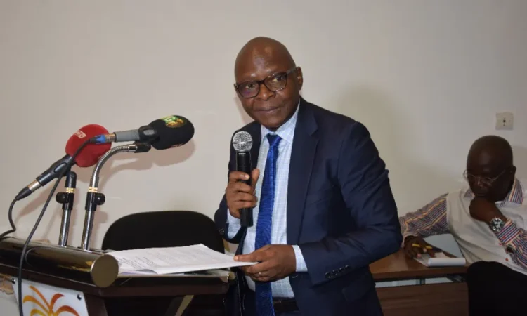 Guinée : Le ministre de la Fonction Publique annonce la radiation de 801 fonctionnaires pour « abandon de poste » (arrêté) !!!