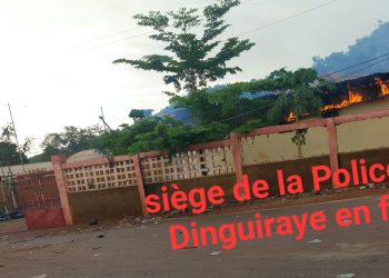 Le siège de la Police de Dinguiraye aussi incendié !!!