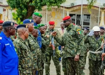An 64 de l’indépendance de la Guinée : Plusieurs colonels élevés aux rangs de Généraux par le Président colonel Mamadi Doumbouya (Décrets) !!!