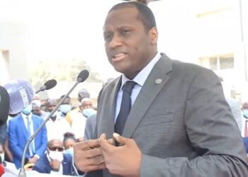 CNT : Lorsque le Gouverneur de la BCRG, Dr Karamo Kaba ‘’refuse’’ de citer le nom de l’Honorable Amadou Damaro Camara !!!