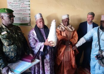 Pita: El Diériba Diaby, l’émissaire de col.  Doumbouya chez le Khalif général avec 10 noix de colas!!!