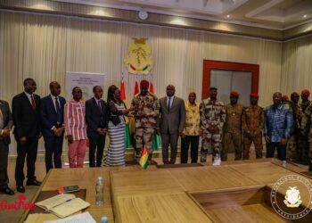 Palais Mohamed V: le Chef de l’État reçoit des émissaires du Président du Faso