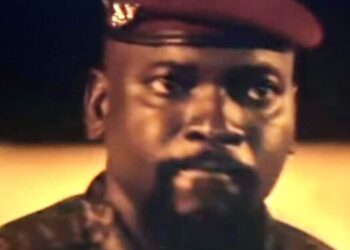 Arrêt sur regard … d’un fauve ? (Par Soulay Thiâ’nguel)