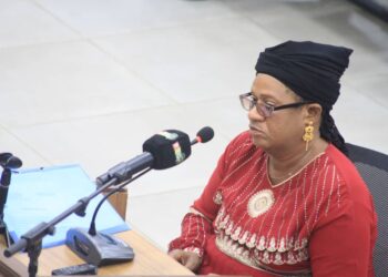 ‘’Victime’’ des coups et blessures au stade du 28 Septembre, l’interrogatoire de Yaye Fatou Barry est terminé (déroulé) !!!