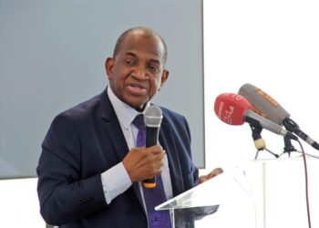 Côte d’Ivoire : L’ancien PM Kabiné Komara invité par la Chambre Nationale des Constructeurs et Promoteurs Agrées !!!