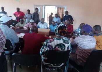 Kaloum : Des responsables de l’EDG rencontrent les chefs de secteurs et les secrétaires généraux de la commune !!!