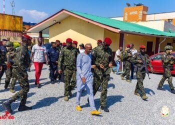 Réformes au Ministère de la Sécurité : Colonel Mamadi Doumbouya effectue une visite au siège de l’Office National d’Identification (ONI) !!!