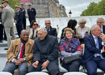Depuis Paris, l’ancien PM Kabinet Komara se porte très bien !!!