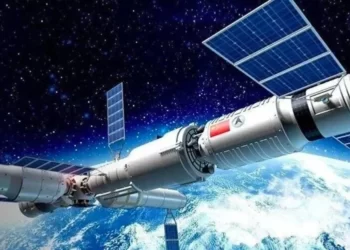 La Chine lance la 5e mission habitée vers sa station spatiale avec succès!!!
