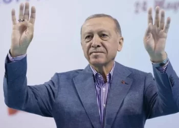 Erdogan: « Cette victoire n’est pas seulement la nôtre, mais aussi celle de la Türkiye et de la démocratie »