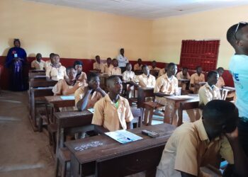 Kankan: 7 652 candidats, dont 2 371 filles pour le BEPC, un  démarrage prometteur pour les candidats!!!