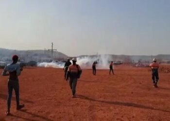 Mines/Dinguiraye/Siguiri : ‘’Non satisfaction de leurs revendications’’ les habitants de Siguirini empêchent les travaux de la SMD !!!