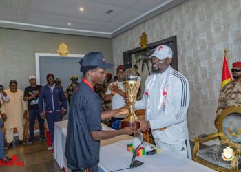 Palais Mohammed V: Le Président Mamadi Doumbouya reçoit l’équipe de Basket-ball U16 sacrée championne d’Afrique!!!