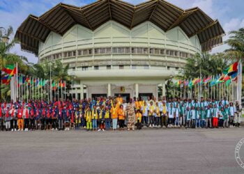 GUINÉE: LE PRÉSIDENT DE LA TRANSITION REÇOIT LES 110 LAURÉATS AUX EXAMENS NATIONAUX!!!