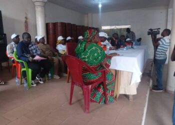 Installation des compteurs prépayés : Des responsables de l’EDG rencontrent les autorités de la commune de Ratoma !!!