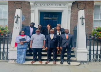 La Guinée face aux défis mondiaux : Dr Dansa KOUROUMA participe au Forum parlementaire à Londres (Cel. Com CNT)!!!