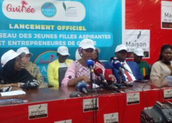 Entrepreneuriat féminin :  Le Réseau des Jeunes Filles Aspirantes et Entrepreneures de Guinée lance ses activités avec détermination !!!