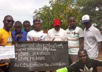 Sangarédi : Des enseignants contractuels devant la Mairie, ils réclament le paiement de leurs arriérés !!!