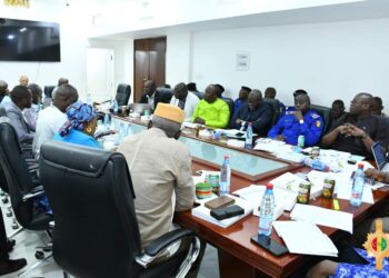 Examen de la LFR : les Commissions permanentes du CNT passent au scanner le budget rectifié de l’État exercice 2023 (Cel. Com CNT)!!!