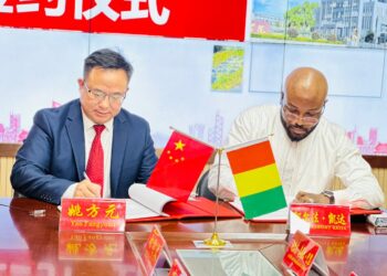 Coopération universitaire : l’UGANC et Hunan Technical College Of Railway High-Speed signent un mémorandum d’accord !!!