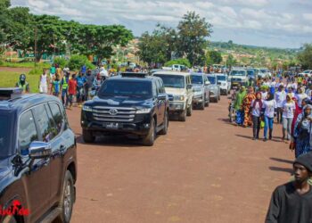 Visite de la 1ère Dame de Guinée à Labé : La rénovation de la grande mosquée parmi les projets de la délégation du col. Mamadi Doumbouya !!!