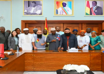 Audience : après un séjour bien rempli, la délégation de la Fondation Al Mansour fait ses adieux au Président du CNT !!!