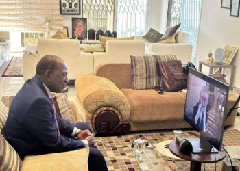 International : L’ex-PM Kabiné Komara devient le 1er Africain Président du CA de la Fondation GFI créée par Bill Clinton !!!