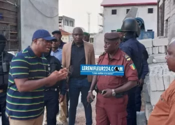 Attaque de la maison centrale : Le Ministre Charles Wright en colère contre les gardes pénitentiaires : « Des téléphones portables passent ici comme si… »