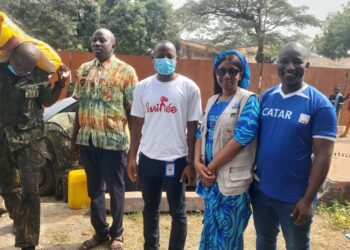 Chaine de solidarité aux victimes de l’Explosion du dépôt pétrolier de Kaloum, l’ONG Dinguiraye Action y apporte sa part !!!