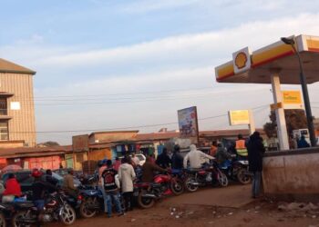 Crise de carburant : « Dans 2 jours, les guinéens vont s’approvisionner en gasoil sans limitation de cota » selon Ousmane Gaoul !!!