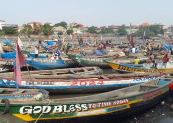 Urgent/Crise de carburant : les bateaux de pêche du Port de Kaporo arraisonnés (Source) !!!