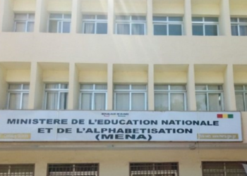 Crise de carburant : Les cours de tout le système éducatif suspendus (Communiqué) !!!