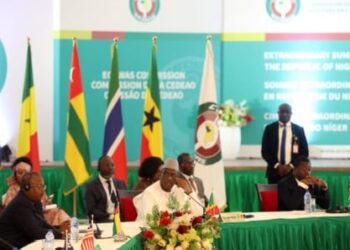 La CEDEAO se réunit en urgence sur fond de crise au Sénégal et rupture avec trois États!!!