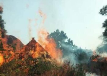 Dinguiraye/Diatiféré: Plusieurs cases parties en fumée (incendie)!!!