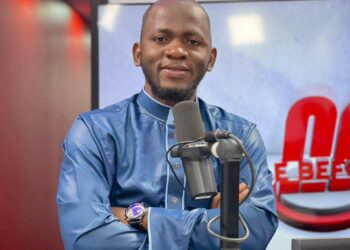 Dissolution du gouvernement : notre message de citoyen au Président de la transition (Par Babila Keita)!!!