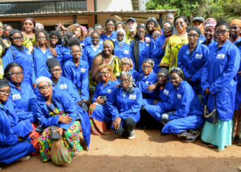Africa Global Logistics (AGL) en Guinée offre des EPI et des kits hygiéniques aux filles de l’ENAM (Ecole Nationale des Arts et Métiers) et du collège château d’eau de kaloum!!!