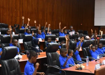 Éducation : des élèves de l’école Franco-guinéenne Paul Valéry, édifiés sur les missions et activités du CNT!!!