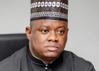 Vidéos et audios obscènes apparus sur les réseaux sociaux : Le Ministre Alphonse Charles WRIGHT présente ses excuses !!!