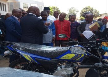 Assistance: La Chine offre six (6) motos au Ministère guinéen du Plan et de la Coopération Internationale !!!