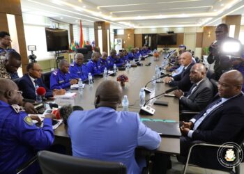 Transit en Guinée : De nombreuses sociétés exercent dans l’illégalité et dans une opacité endémique (rapport Douane) !!!