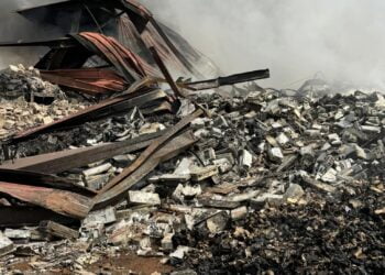 Incendie de l’entrepôt d’EDG à Hamdallaye : ‘’le constat est amer, les équipements de distribution ont été détruits’’ (responsable) !!!