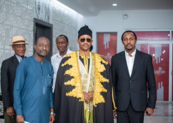 72 Heure du Livre : Des invités de marque accueillis à l’Aéroport Ahmed Sékou Touré de Conakry !!!